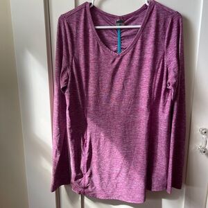 Duluth Trading Women’s Armachillo long sleeve V- neck shirt